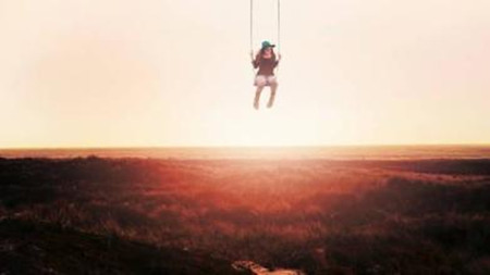 别总拿过去的悲欢,给自己的现在设限