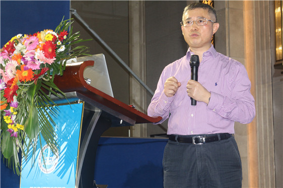 新希望六和股份有限公司成都片联副总裁李芳溢先生