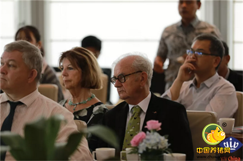 现场首日高峰论坛大咖云集