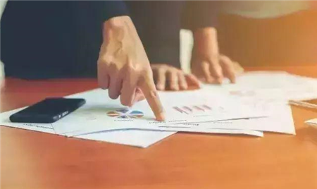 关于企业管理：成在经营，败在管理