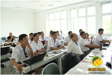全国猪定协作组欧洲考察活动圆满结束