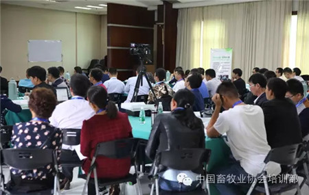 电子游艺网站
巡回培训福建站妊娠管理开班第一天