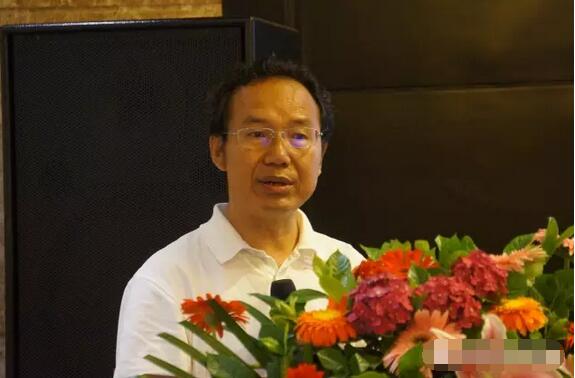 各路专家齐聚，共商包虫病防控大计