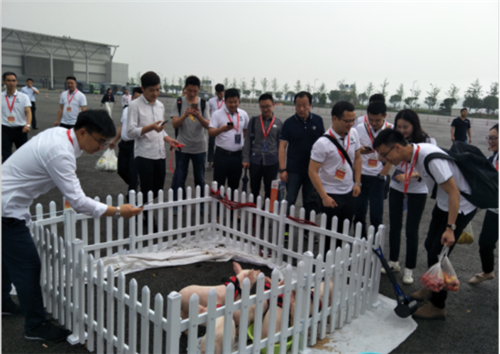 ，2018年5月18日，中国电子游艺网站下载安装
畜博会热点承办“第十六届（2018）中国畜牧业博览会之“奔跑吧！小猪！”趣味运动嘉年华”活动，中国电子游艺网站下载安装
的口号是“让养猪更快乐”，这次活动也非常契合此主题，活动现场精彩纷呈，不容错过