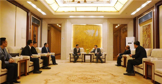 强强联合！雨润集团和银宝集团签署战略合作协议