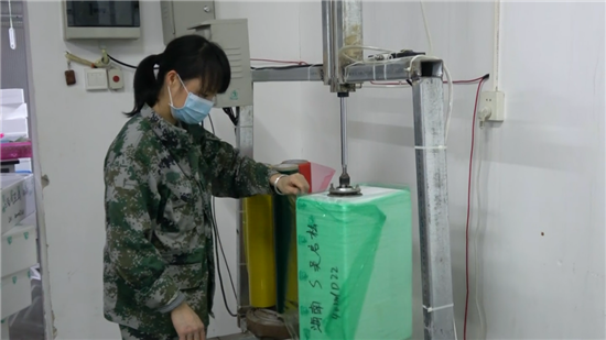 包装箱也要“全副武装”！秀博猪精，安全到家