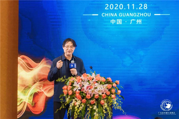 中国动物卫生与流行病学中心李晓成研究员