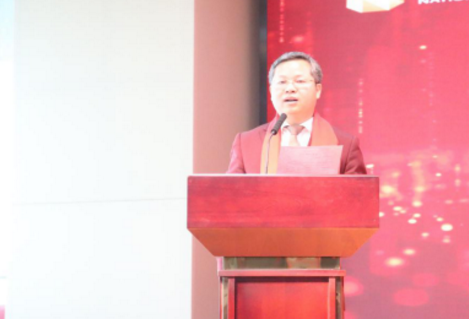广州市地方金融监督管理局资本市场处副处长朱锦