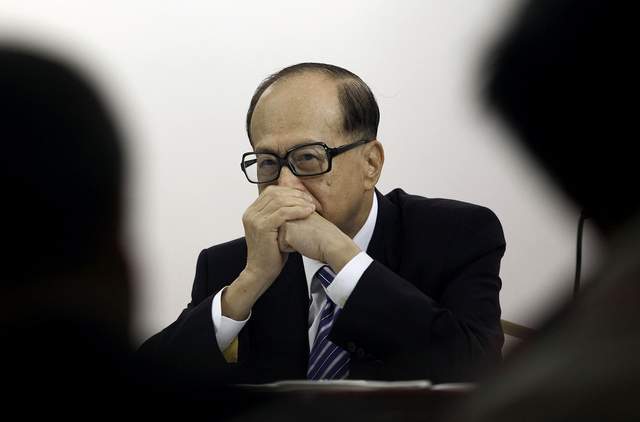 猪还在飞！“养猪第一股”创新高，老板身家日涨百亿，直逼李嘉诚