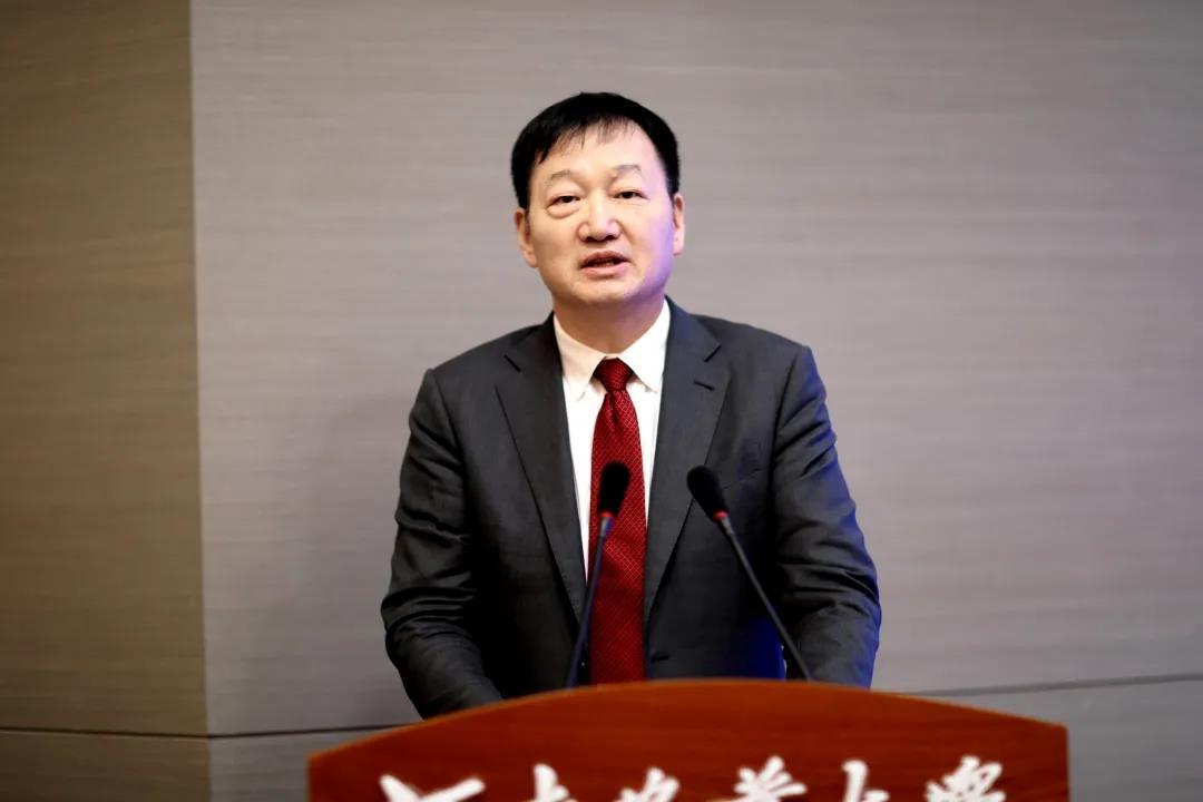 牧原实业集团有限公司党委书记、总裁秦英林讲话