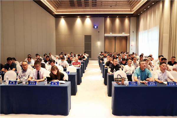 铁骑力士品牌肉猪推广会现场