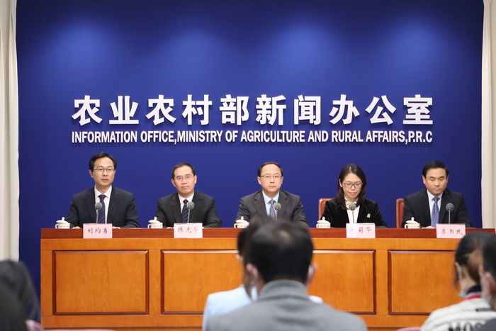 农业农村部就今冬明春重要农产品生产保供情况召开新闻发布会