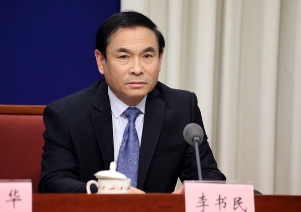 部渔业渔政管理局一级巡视员李书民答记者问