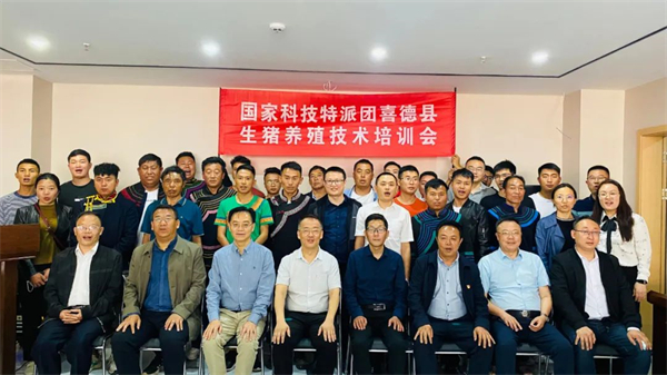 国家科技特派团：送科技下乡，把论文“写”在大地上