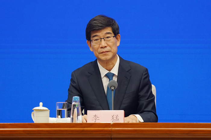 山东省人民政府副省长李猛介绍有关情况