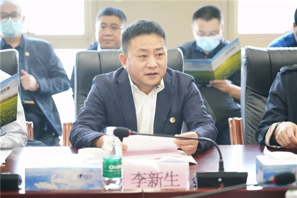  利民控股董事长李新生