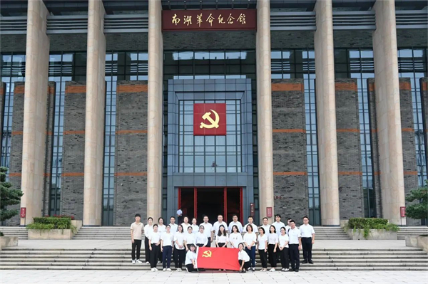 安佑集团党总支开展主题党日活动