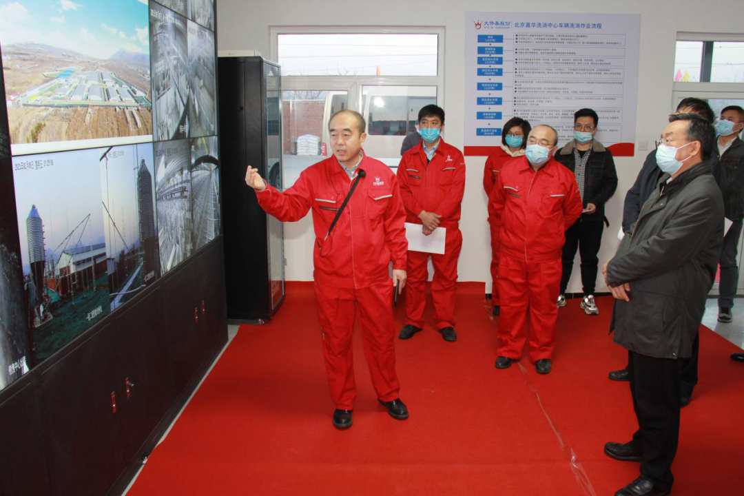 中央农办主任，农业农村部党组书记、部长唐仁健莅临大伟嘉平谷原种猪全基因组育种基地调研指导