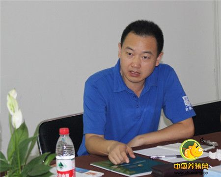 众腾云邹小平发言