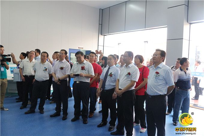 参观重庆澳龙新厂