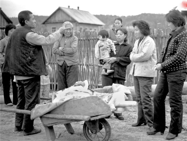 黑龙江漠河肉贩。李江树摄影。
