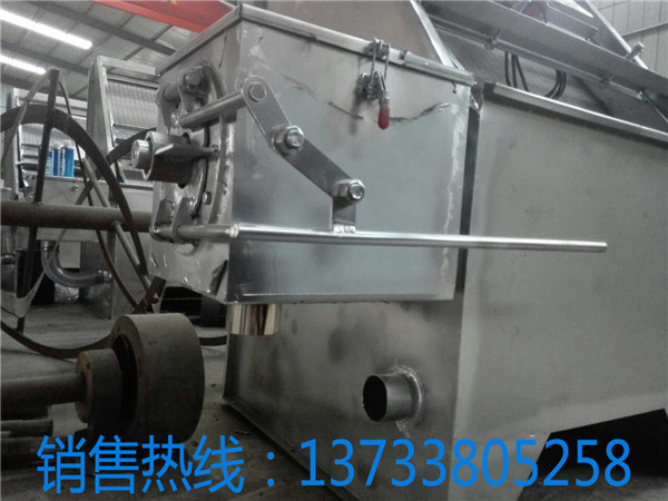 养电子游艺网站
用粪便脱水机 猪粪变宝获利百万