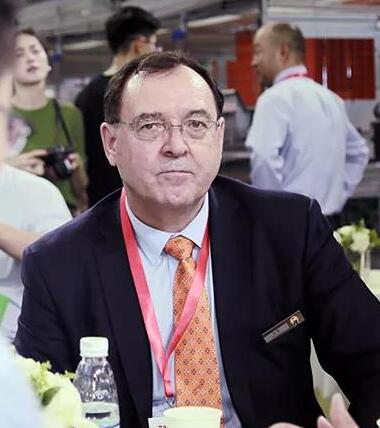 林瑞：植入智慧“大脑”， 2030年生猪将这么养！