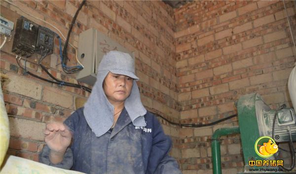 她希望好好干几年，挣钱后，再好好打扮自己，让自己也漂漂亮亮的。