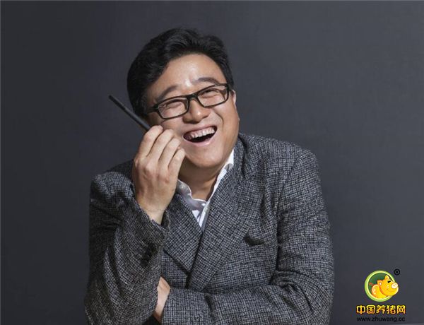 身家千亿的浙商，他称赚钱只是顺便的事，现退居幕后进行养猪计划！