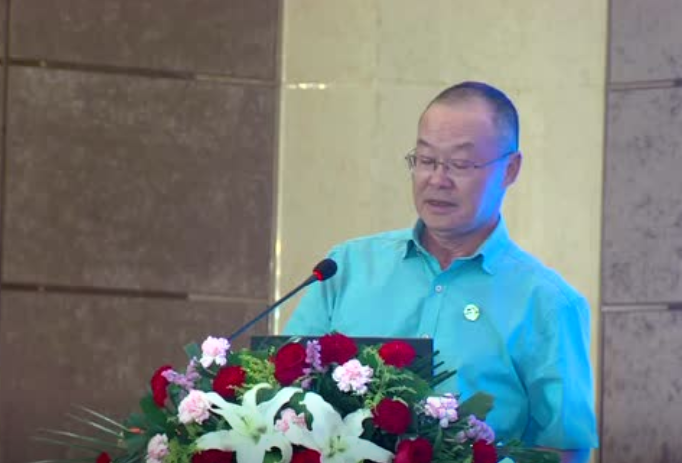 中国畜牧业协会猪业分会执行会长罗旭芳致辞