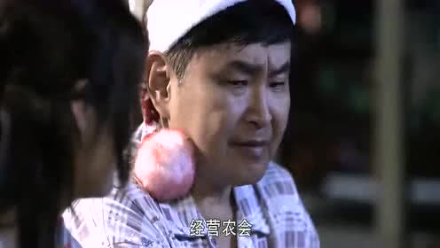 养猪妹有什么不好，靠自己双手赚钱，多美啊！